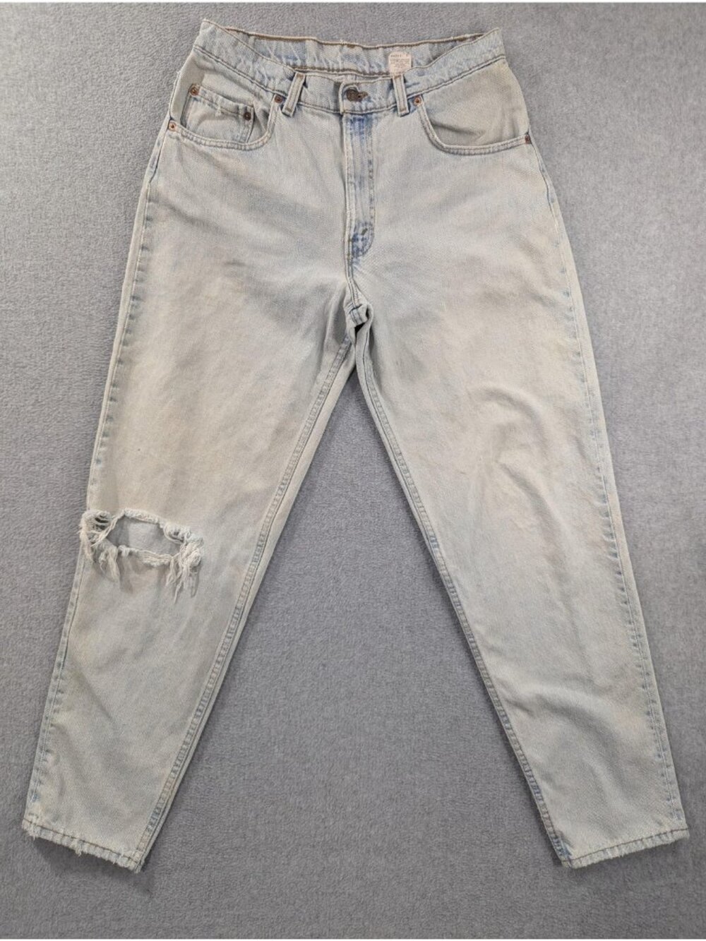 Vintage Levis 560 Jeans Mens 33x32 Blue Loose Tapered Zip Fly USA Distressed